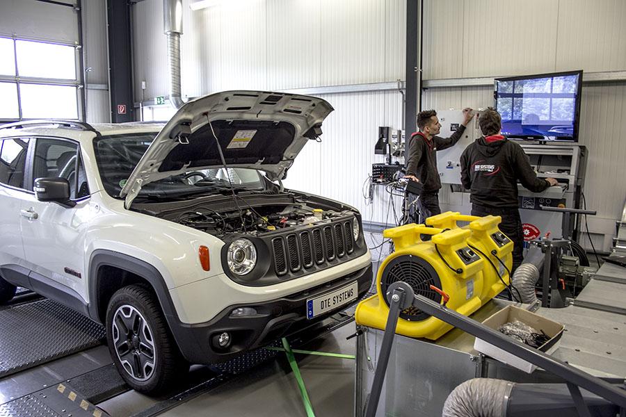 Toestemming tv middag Jeep Renegade 2.0: Now with intense power