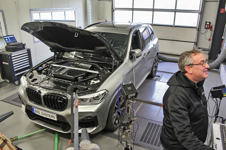 BMW M Performance: Tuning für 3er Touring G21, 8er G16 und X1